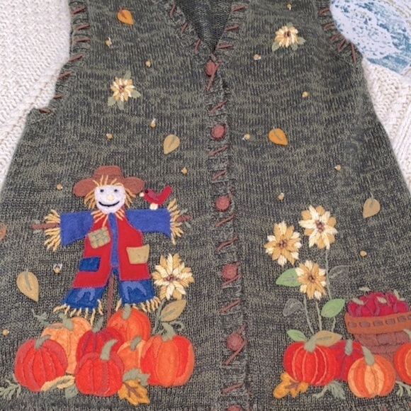 Vintage collectible green Fall scarecrow & pumpkins embroidered vest size medium - Picture 7 of 9